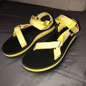 Women’s TeVa Flatform Sandal